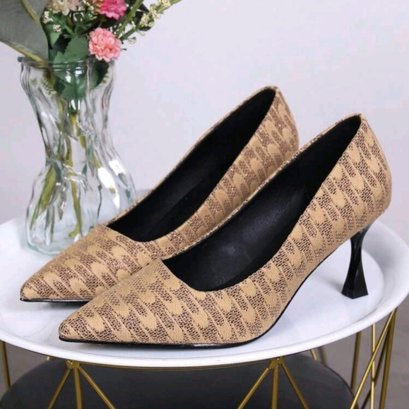 ElegantHoundstoothDesign Stiletto High Heels,Pointed Toe Fashion Statement Pumps - Picture 2 of 6